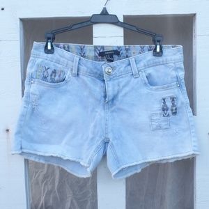 forever 21 ligth wash short mid rise